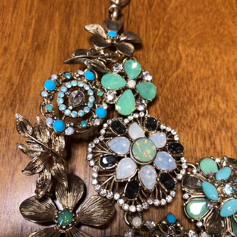 Ladies necklace - Picture 3 of 6